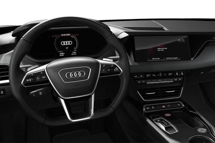 3866675 435kW 105kWh S 4dr Auto