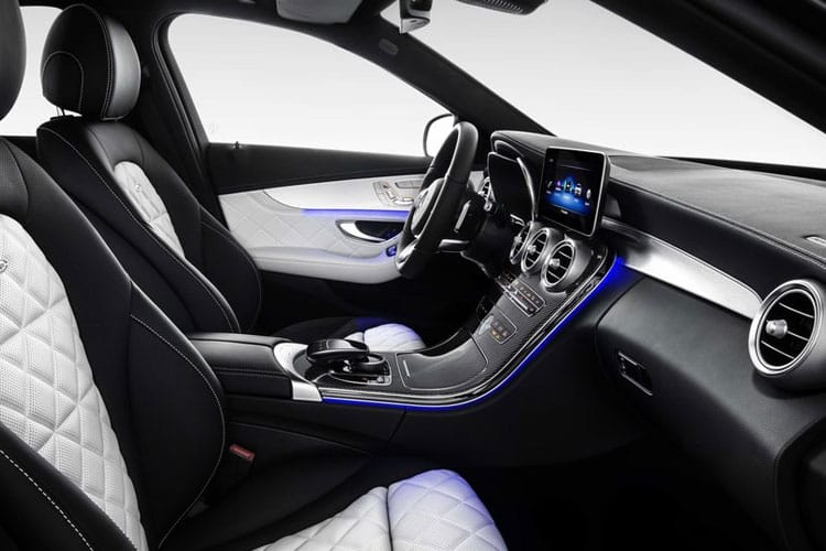 3844200 C200 AMG Line Premium [Pan Roof] 4dr 9G-Tronic