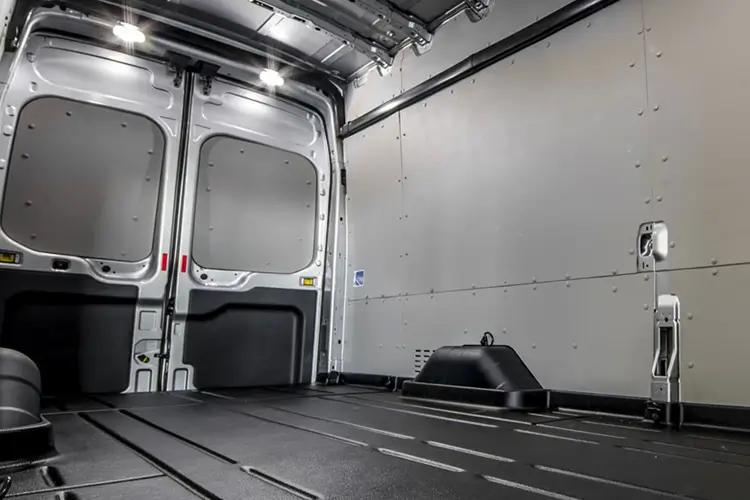 3779574 2.0 EcoBlue 165ps H2 Limited Van Auto [Nav]