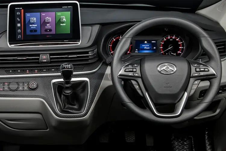 4049311 2.0 D20 150 DRW Chassis Cab