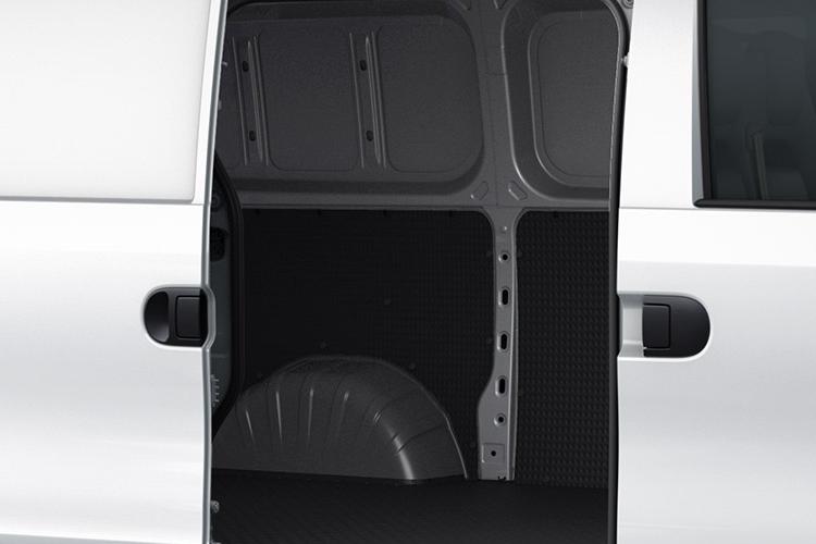 3943496 120kW H1 Van 64kWh Auto