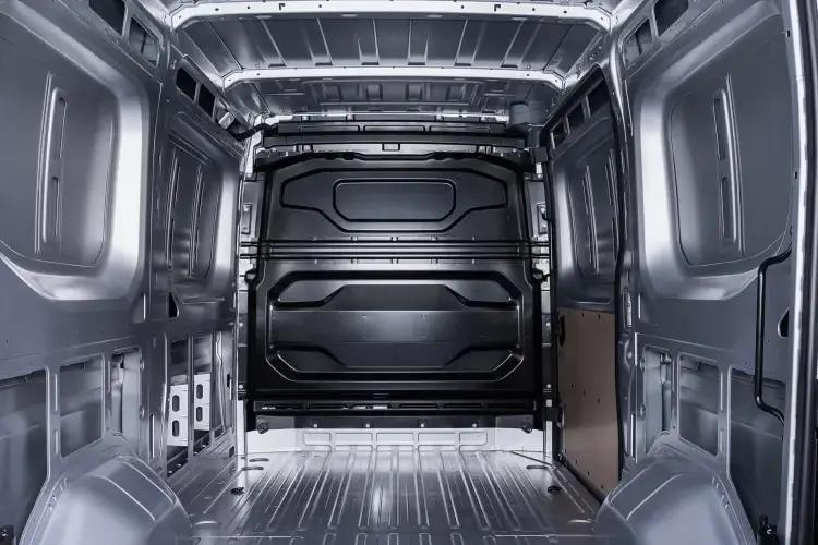 4049339 2.0 dci 130ps HD Emissions Acenta Chassis Cab