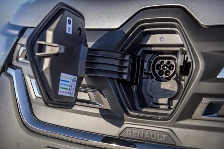 3738229 ML19 90kW 44kWh Advance [Safety] Van Auto