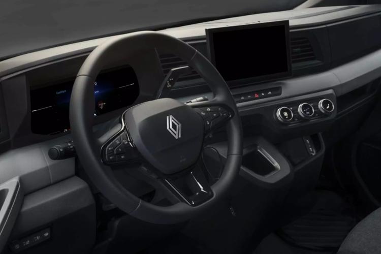 3846866 LM35 Blue dCi 130 Advance Medium Roof Van