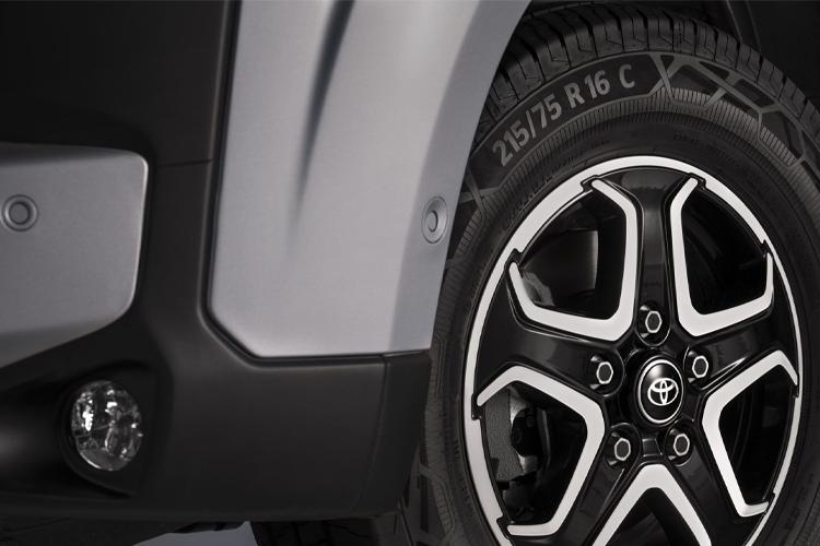 3867493 2.2D 140 Icon H2 Van Auto