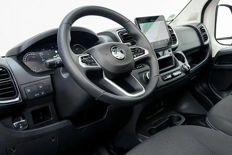 3943245 2.2 Turbo D 140 Platform Cab Prime