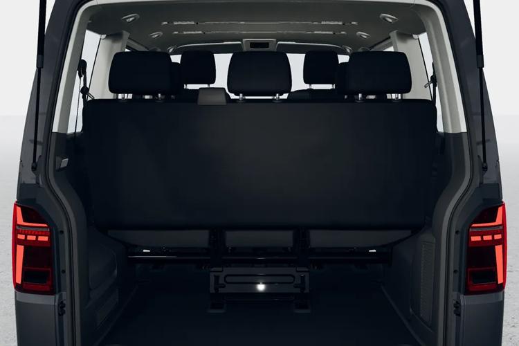 3979689 160kW 65kWh Minibus Life Auto